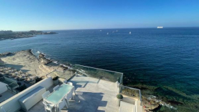 Stunning penthouse, 2 bedroom, heart of Sliema